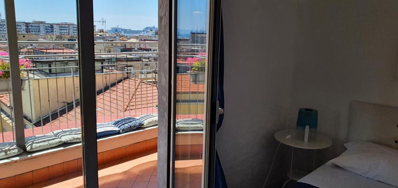 فندق Il Balconcino نابولي المظهر الخارجي الصورة