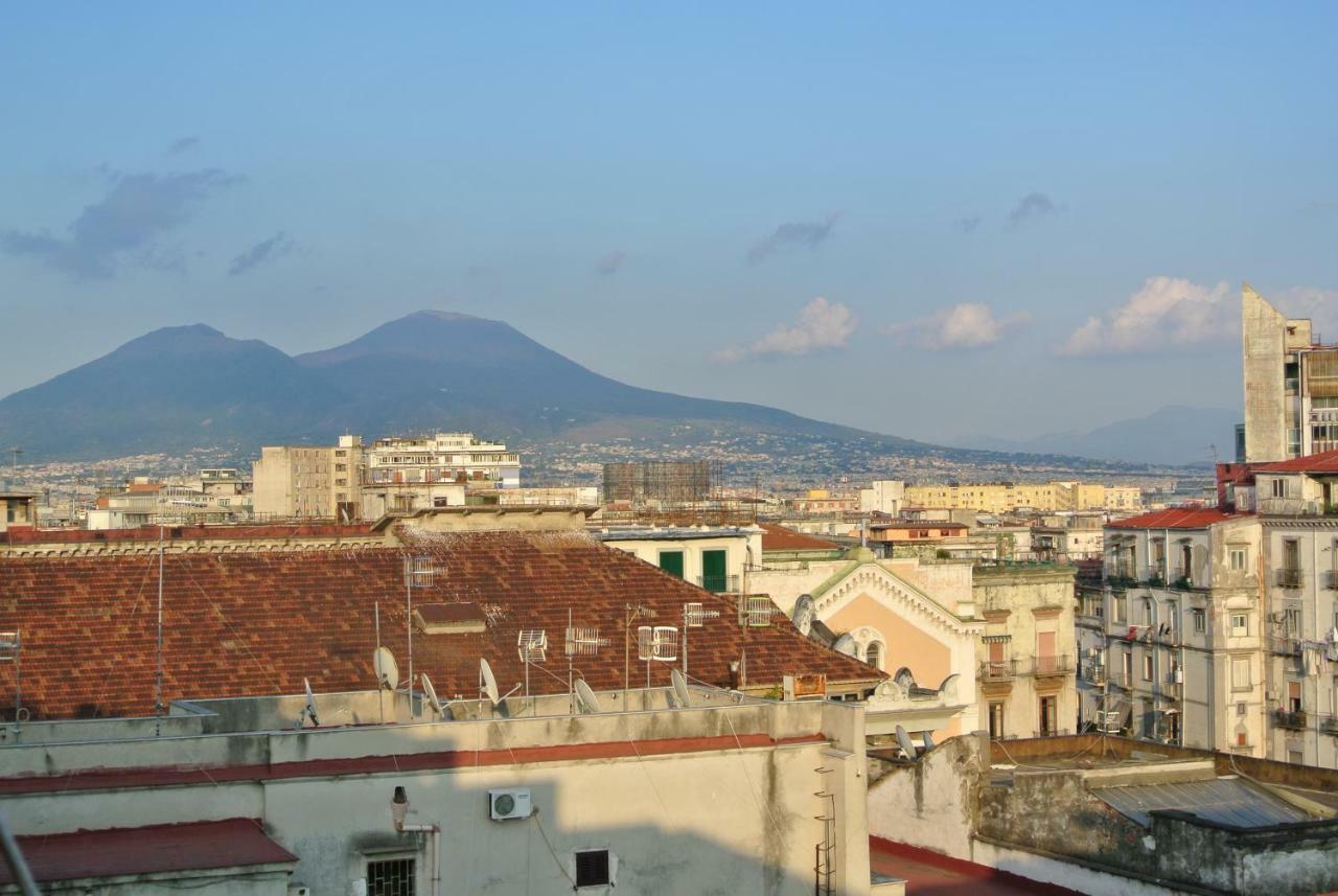 فندق Il Balconcino نابولي المظهر الخارجي الصورة