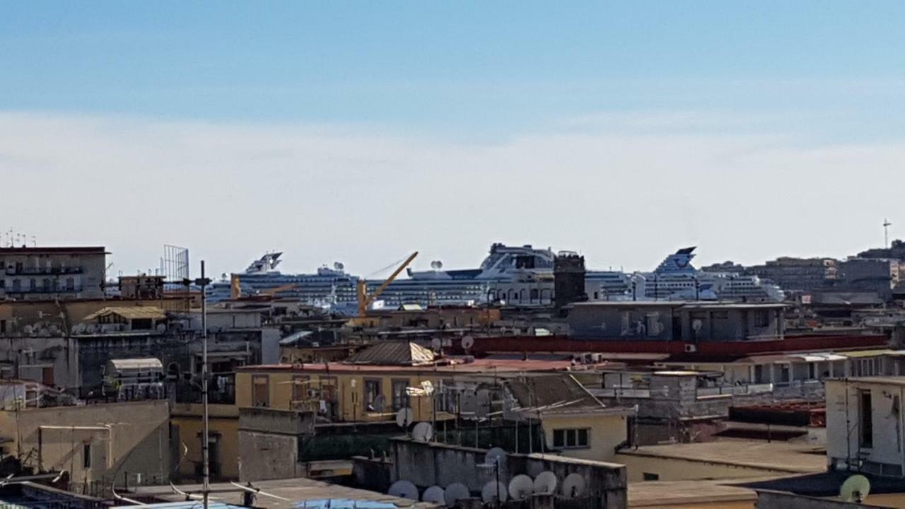 فندق Il Balconcino نابولي المظهر الخارجي الصورة