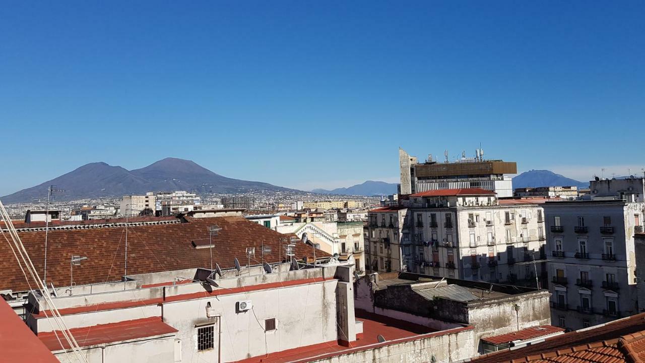 فندق Il Balconcino نابولي المظهر الخارجي الصورة